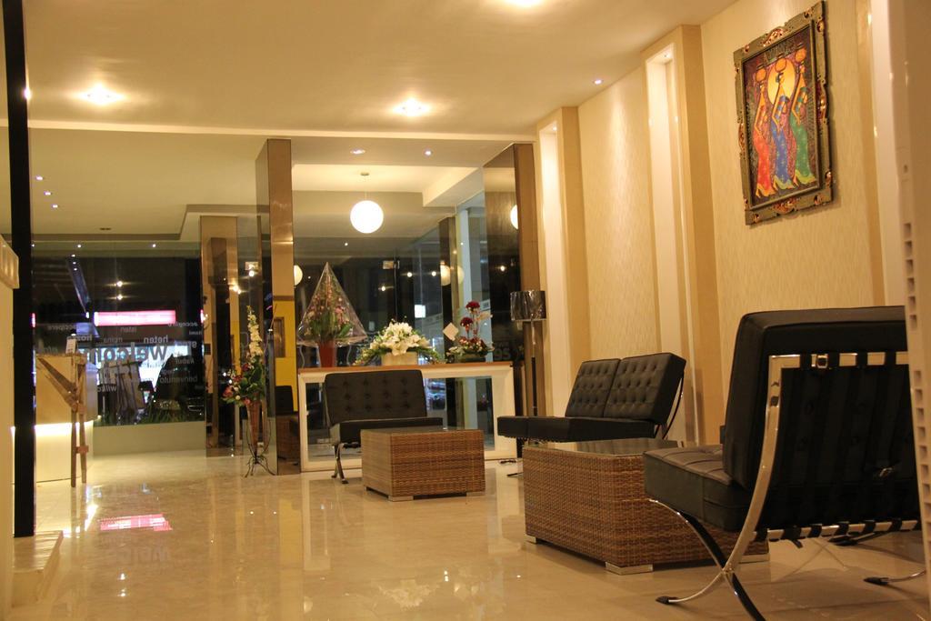 Swk 95 Hotel Surabaya Exterior foto